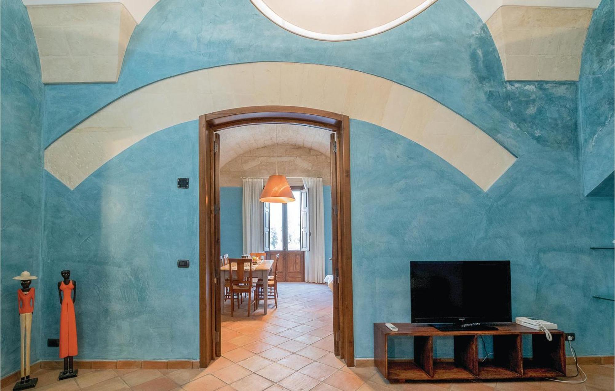 1 Bedroom Awesome Apartment In Lecce Le Kültér fotó